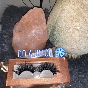 LASHESSSS🤎🤎🤎